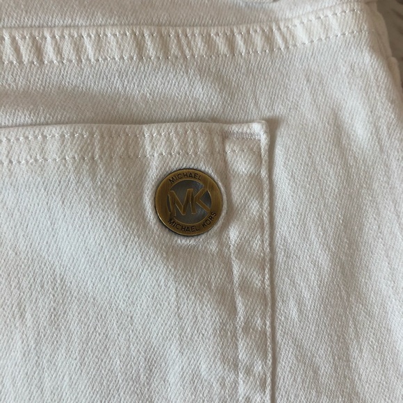 Michael Kors White Capri Pants - Picture 4 of 5
